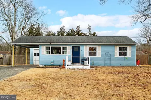 349 Yorktown Dr, Forked River, NJ 08731