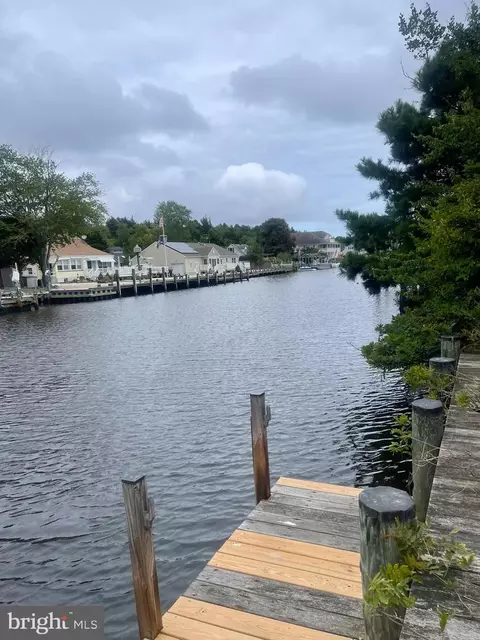 45 Cedar Run Rd, Bayville, NJ 08721