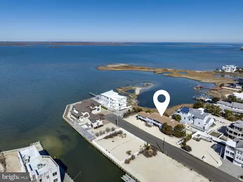 12 Lagoon Dr N, Long Beach Township, NJ 08008