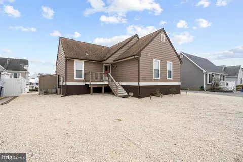 23 Clara Dr, Stafford Township, NJ 08050