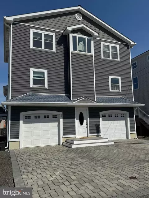 28 W Brig Dr, Little Egg Harbor Twp, NJ 08087