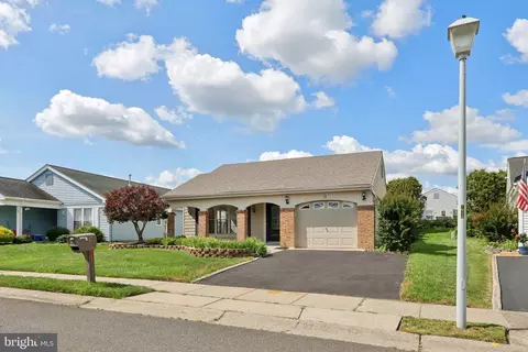 9 Weybridge Pl, Manchester Township, NJ 08759