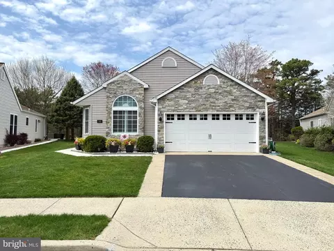30 Carmacks Way, Toms River, NJ 08757