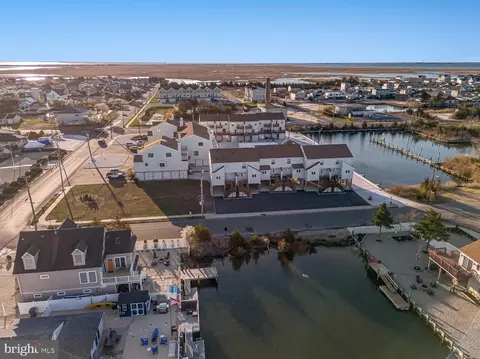 101 S C S Captains Dr, Tuckerton, NJ 08087