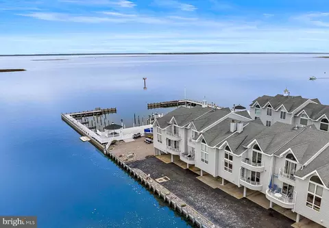 420 8th #8S, Beach Haven, NJ 08008