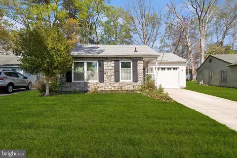 306 Concord Ct, Little Egg Harbor Twp, NJ 08087