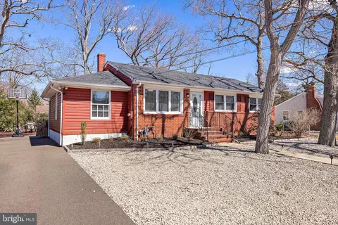 412 Prospect Ave, Pine Beach, NJ 08741 photo 2