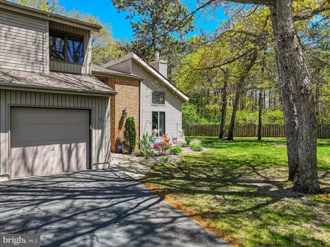 33 White Swan Way, Brick, NJ 08723