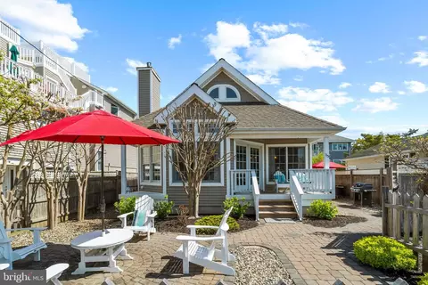 25 E 24th St, Long Beach Township, NJ 08008