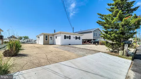 7 Lake St Claire, Little Egg Harbor Twp, NJ 08087