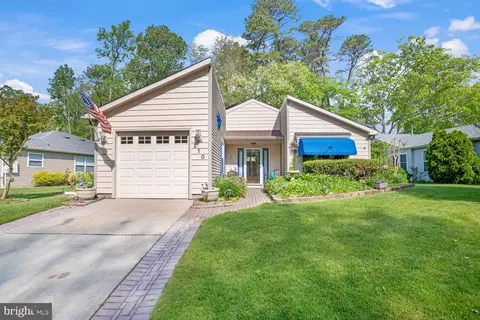 210 Valley Forge Dr, Little Egg Harbor Twp, NJ 08087