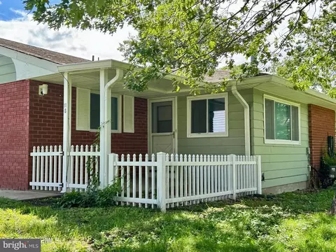 11 Cardinal St #D, Manchester, NJ 08759