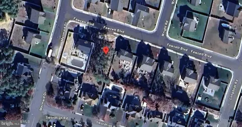 99 Fawcett Blvd, Barnegat, NJ 08005
