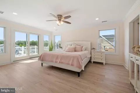 Bedroom - 1 Capstan Rd, Waretown, NJ 08758 photo 2 of 4