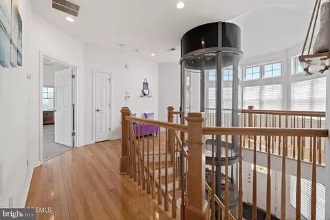 Entry Way - 1508 Beach Blvd, Forked River, NJ 08731 photo 6 of 7