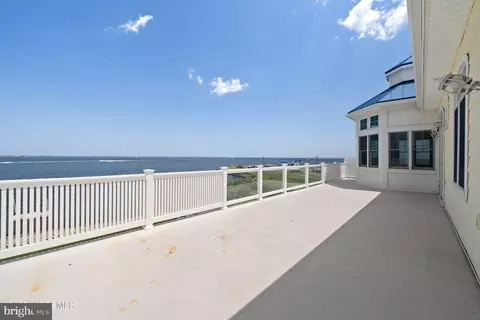 Exterior - 1508 Beach Blvd, Forked River, NJ 08731 photo 4 of 10