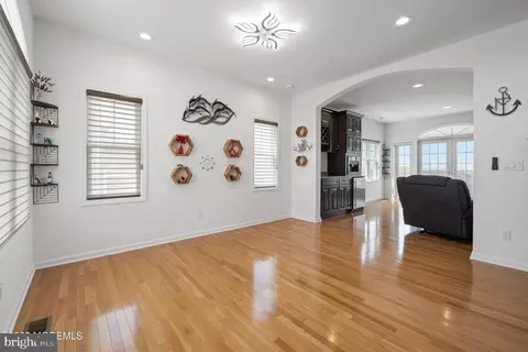Entry Way - 1508 Beach Blvd, Forked River, NJ 08731 photo 2 of 7