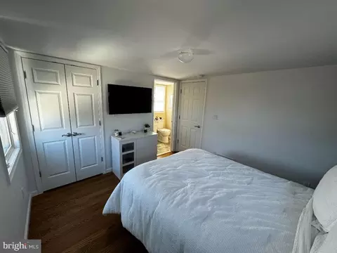 Bedroom - 2012 E Bay Ter, Ship Bottom, NJ 08008 photo 2 of 6