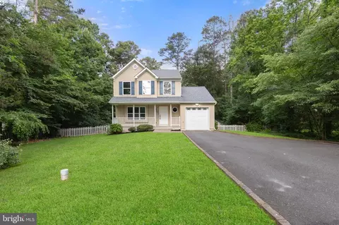 10 Postal Rd, Cream Ridge, NJ 08514