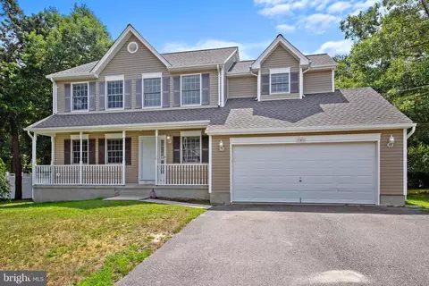 746 Railroad Dr, Little Egg Harbor Twp, NJ 08087