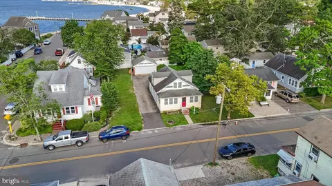 205 Asbury Ave, Ocean Gate, NJ 08740