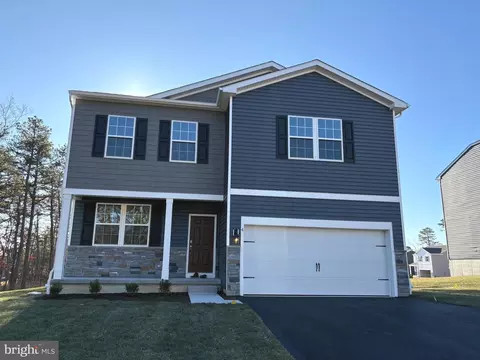 4 Plunder Ave, Barnegat, NJ 08005