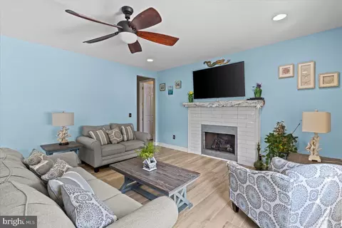 Living - 3 Victory, Brick, NJ 08723 photo 1 of 1
