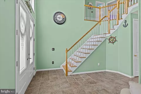Entry Way - 3 Victory, Brick, NJ 08723 photo 2 of 4