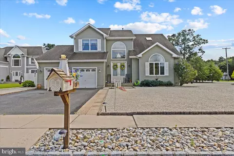 Exterior - 3 Victory, Brick, NJ 08723 photo 2 of 12