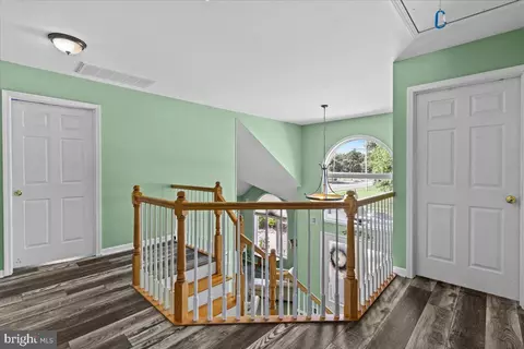 Entry Way - 3 Victory, Brick, NJ 08723 photo 3 of 4