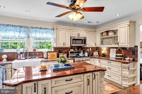 Kitchen - 288 Van Ave, Brick, NJ 08724 photo 1 of 4