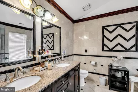Bath - 288 Van Ave, Brick, NJ 08724 photo 4 of 4