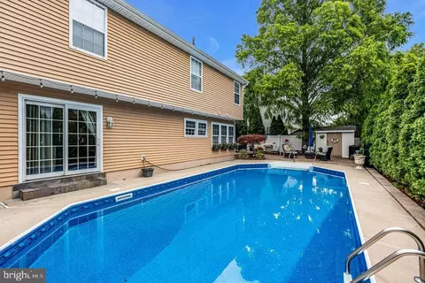Exterior - 288 Van Ave, Brick, NJ 08724 photo 3 of 7