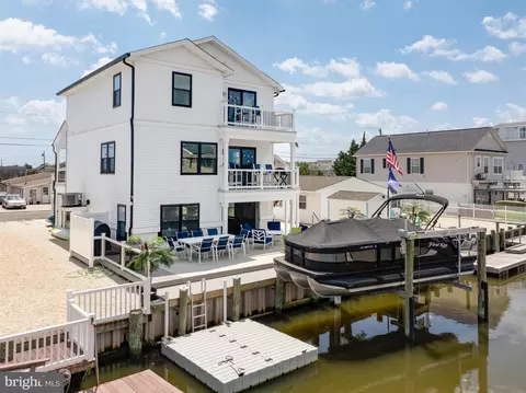 6 W Brig Dr, Little Egg Harbor Twp, NJ 08087