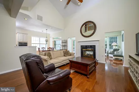 38 Strathmere St, Waretown, NJ 08758 photo 7