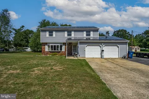 27 Atlantis Blvd, Little Egg Harbor Twp, NJ 08087