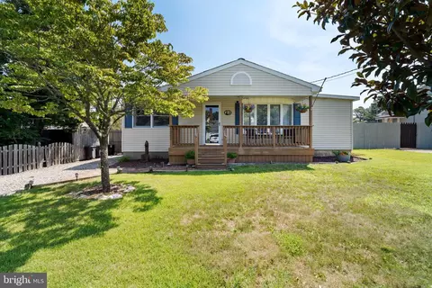 1942 Sweetwood Dr, Forked River, NJ 08731
