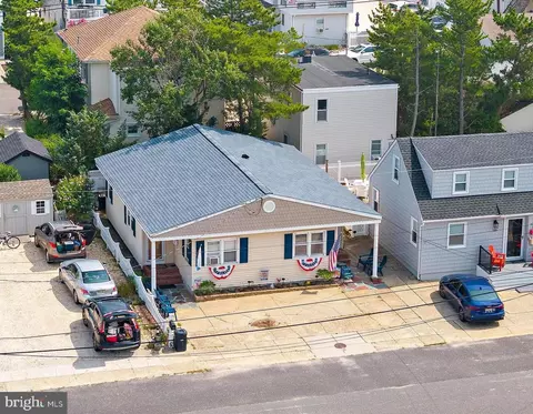 131-133 E Delaware Ave, Long Beach Township, NJ 08008