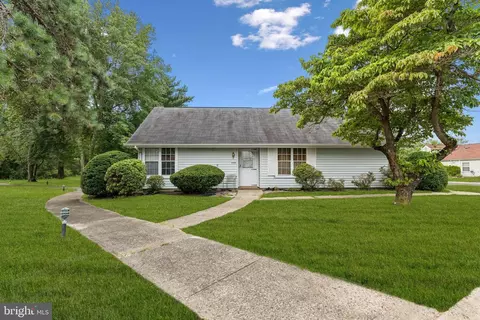 439 H Chesterfield Ct, Manchester Township, NJ 08759