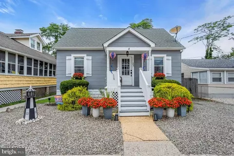 35 E Bayview Ave, Ocean Gate, NJ 08740