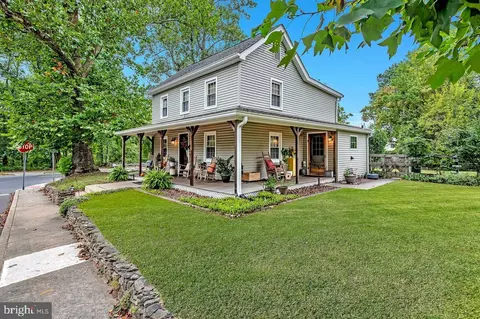 33 Fort Ave, New Egypt, NJ 08533