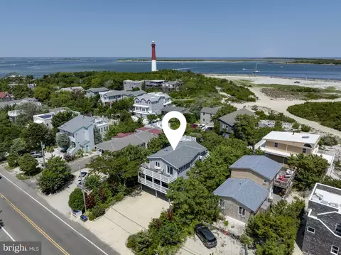 5 W 4th St, Barnegat Light, NJ 08006
