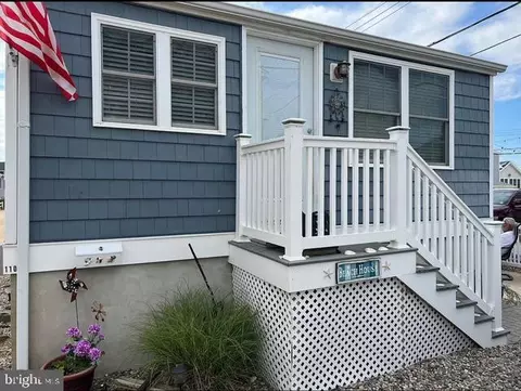 110 W Amberjack Way, Lavallette, NJ 08735