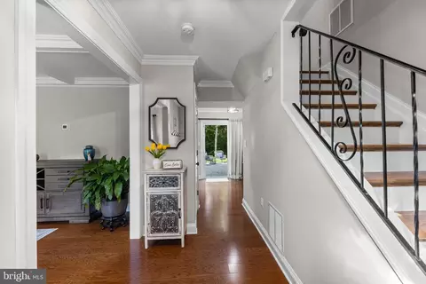 Entry Way - 784 Constitution Dr, Brick, NJ 08724 photo 2 of 5