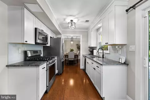 Kitchen - 784 Constitution Dr, Brick, NJ 08724 photo 1 of 3