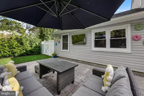 Exterior - 784 Constitution Dr, Brick, NJ 08724 photo 5 of 12