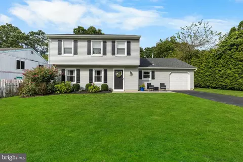 784 Constitution Dr, Brick, NJ 08724