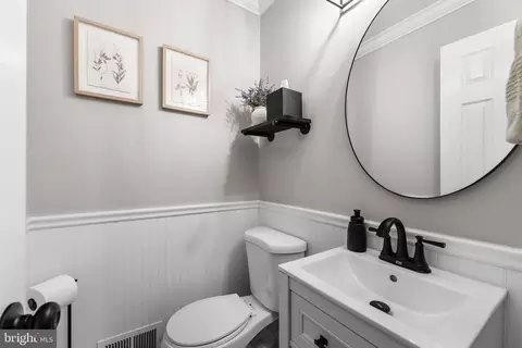 Bath - 784 Constitution Dr, Brick, NJ 08724 photo 1 of 3