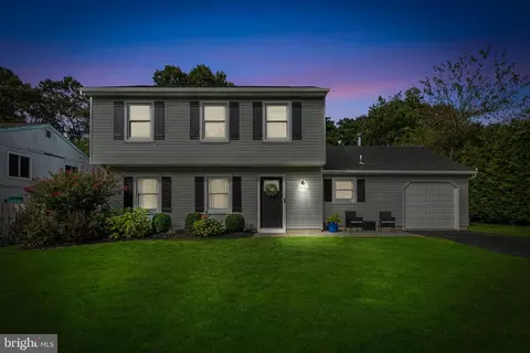 Exterior - 784 Constitution Dr, Brick, NJ 08724 photo 12 of 12
