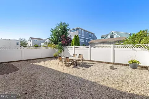 Exterior - 104 E 18th St, Ship Bottom, NJ 08008 photo 15 of 16